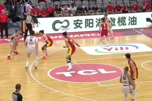中国防不住对方外线！比利时三分球狂飙35球命中15球！😲